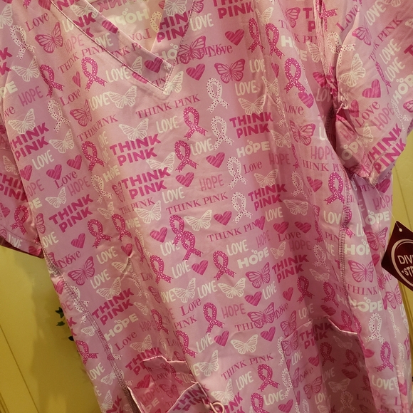 Cancer Awareness Scrub Top Fits Like A Large - Picture 2 of 5
